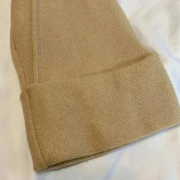 Vince Cashmere & Wool Blend XS Sweater with Boat Neck Collar & Cuffed Sleeves. - Picture 5 of 12